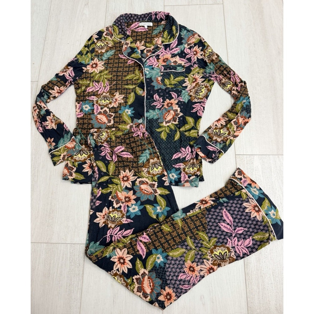 Johnny Was  Floral Boho Pajama Set Sz M - Button Down Shirt / Lounge Pants